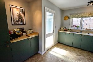 Photo 15- click for photo gallery